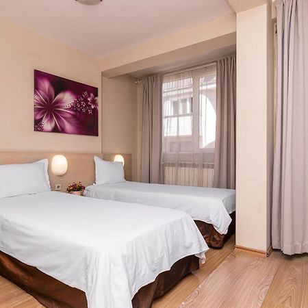 Family Hotel Madrid Sofia Buitenkant foto