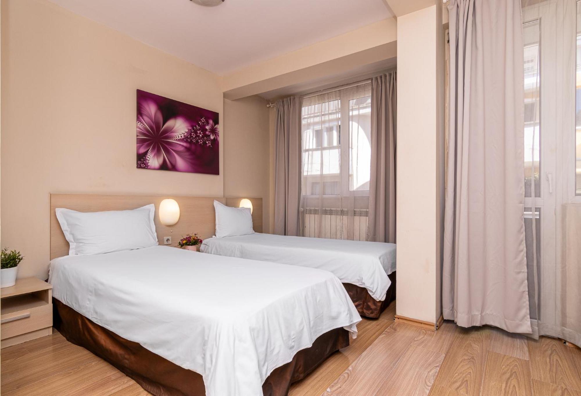 Family Hotel Madrid Sofia Buitenkant foto