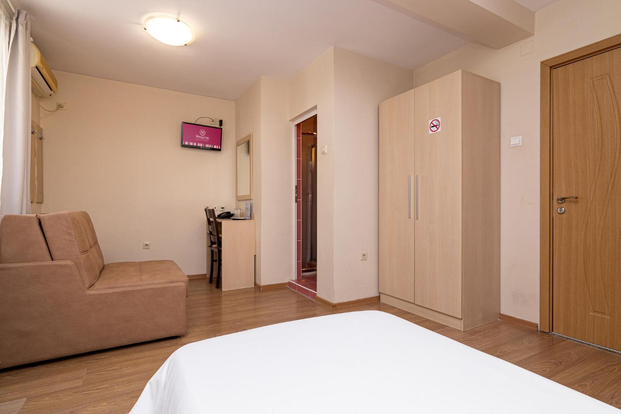 Family Hotel Madrid Sofia Buitenkant foto