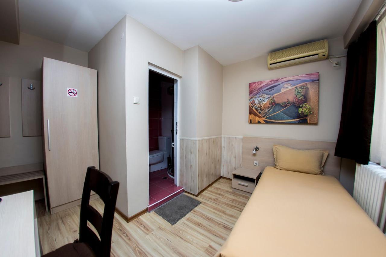 Family Hotel Madrid Sofia Buitenkant foto